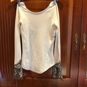 ✨NWT✨Free People Ivory Shirt